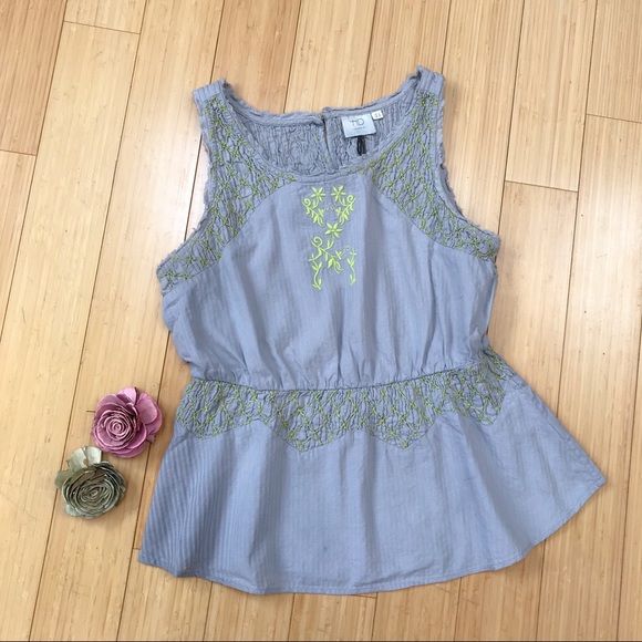 Anthropologie Tops - Anthropologie HD in Paris smocked tank top, 8.